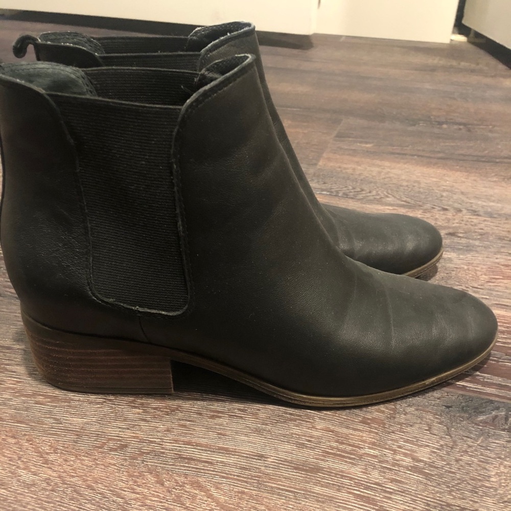 Lucky brand Chelsea bootie- size 10, black leather